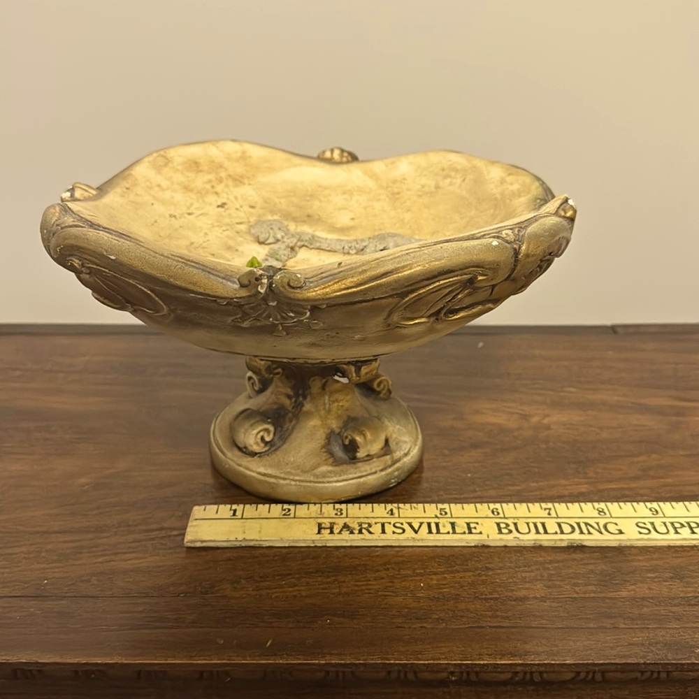 Vintage 1950's  Chalkware Centerpiece